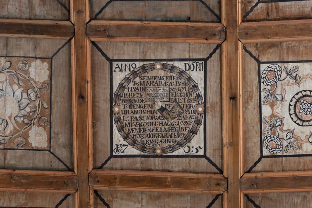 A templomhajó kazettás mennyezete